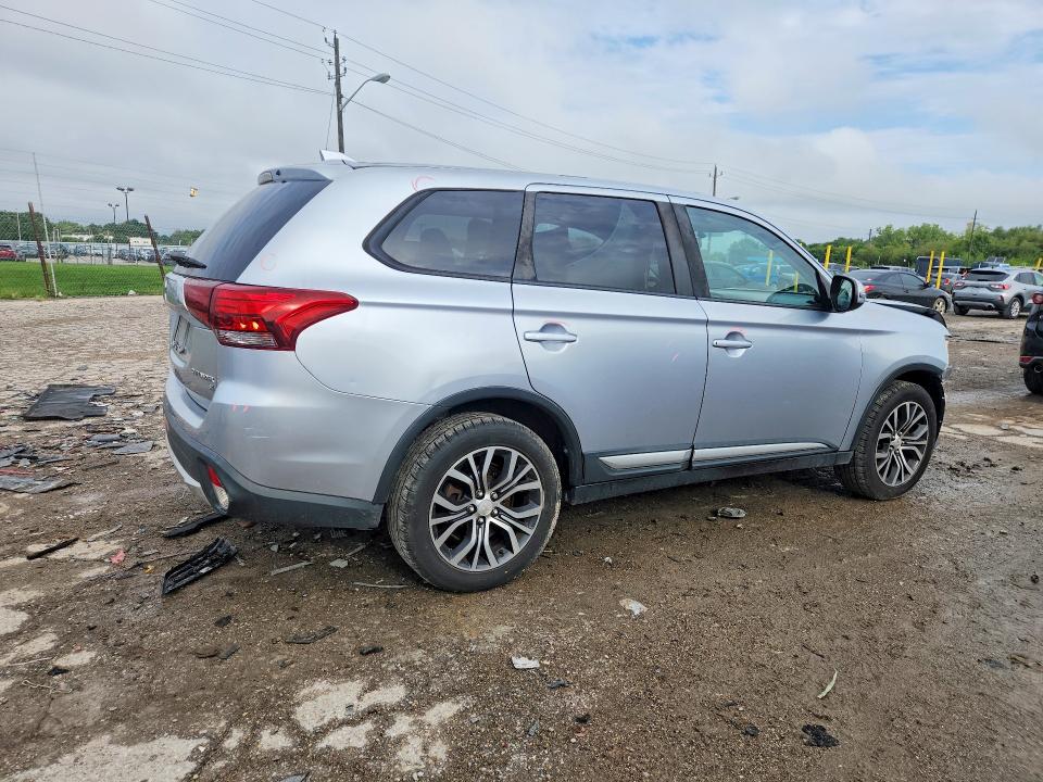 Photo 3 from auction – 2017 MITSUBISHI OUTLANDER with VIN JA4AZ3A37HZ045880