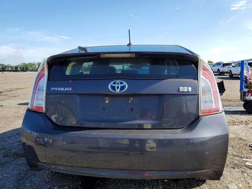 Photo 6 from auction – 2013 TOYOTA PRIUS with VIN JTDKN3DU3D5574688