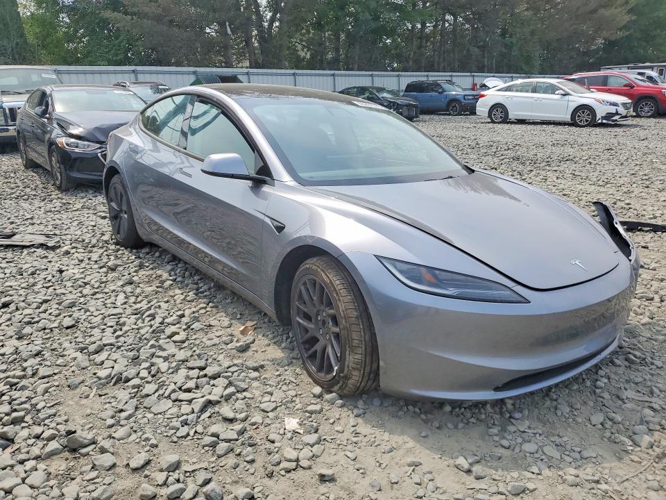 Фото 4 с аукциона – 2025 TESLA MODEL 3 с VIN 5YJ3E1EB0SF927602