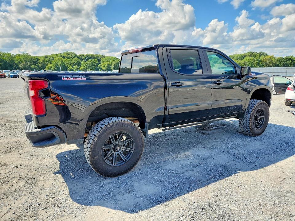 Photo 3 from auction – 2021 CHEVROLET SILVERADO with VIN 1GCPYFED9MZ306265