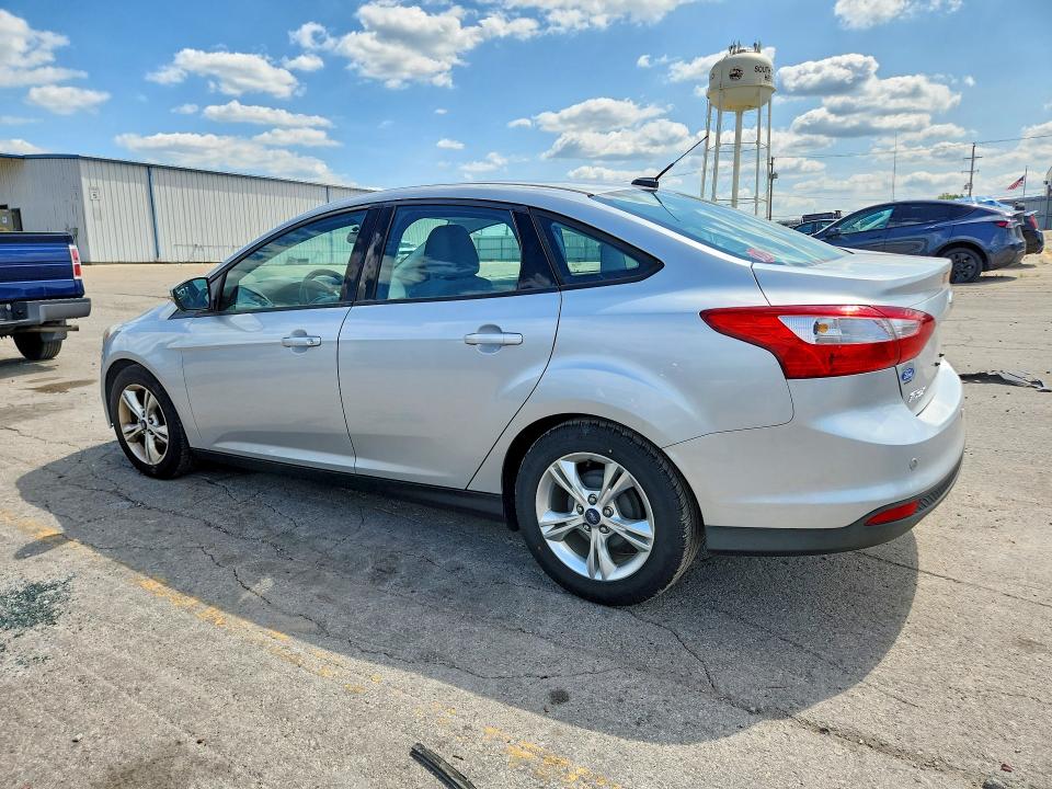 Photo 2 from auction – 2014 FORD FOCUS with VIN 1FADP3F2XEL155111