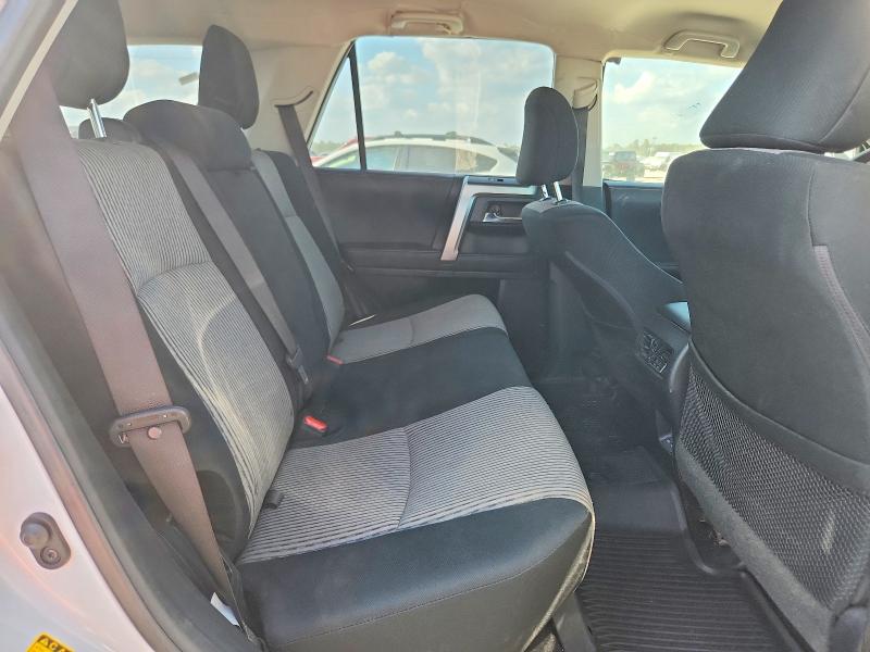 Photo 11 from auction – 2024 TOYOTA 4RUNNER with VIN JTEMU5JR0R6249596