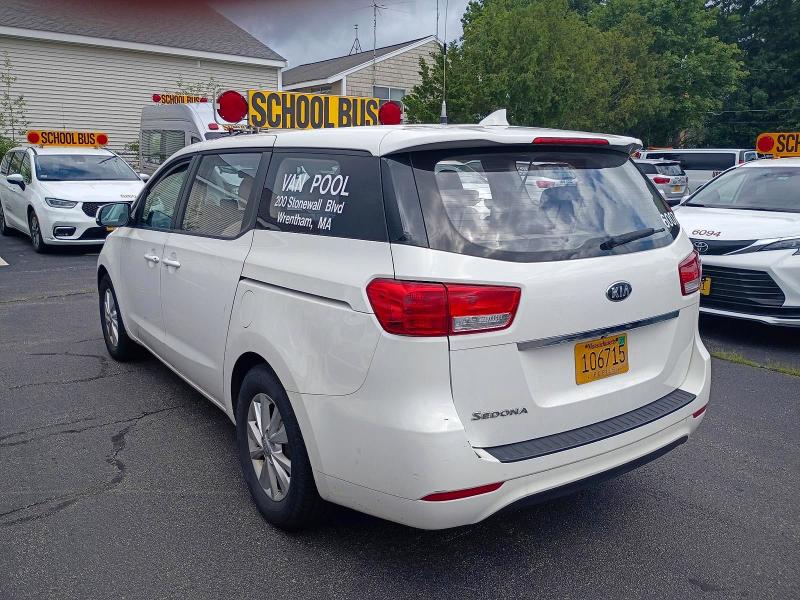 Photo 3 from auction – 2017 KIA SEDONA with VIN KNDMA5C11H6285610