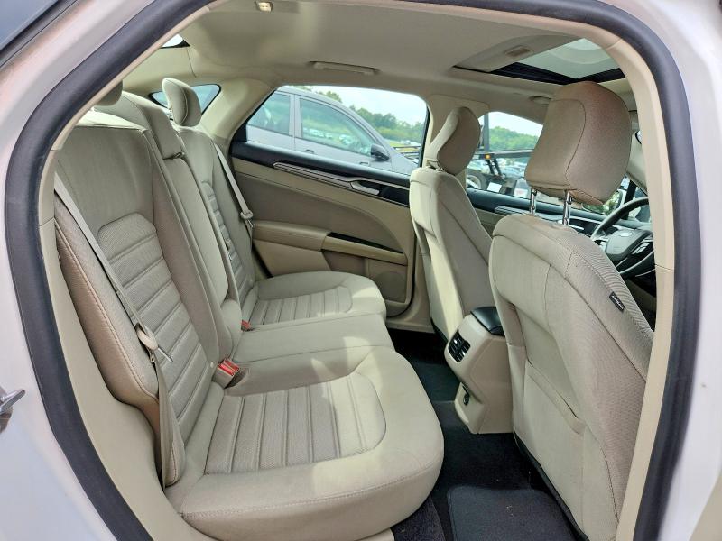 Photo 10 from auction – 2020 FORD FUSION with VIN 3FA6P0LU1LR266366