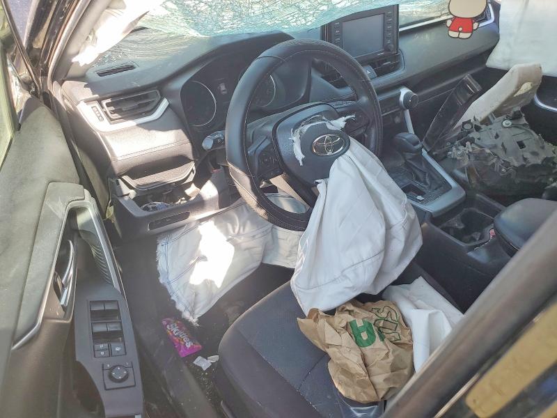 Photo 8 from auction – 2020 TOYOTA RAV4 with VIN 2T3P1RFV1LC076105