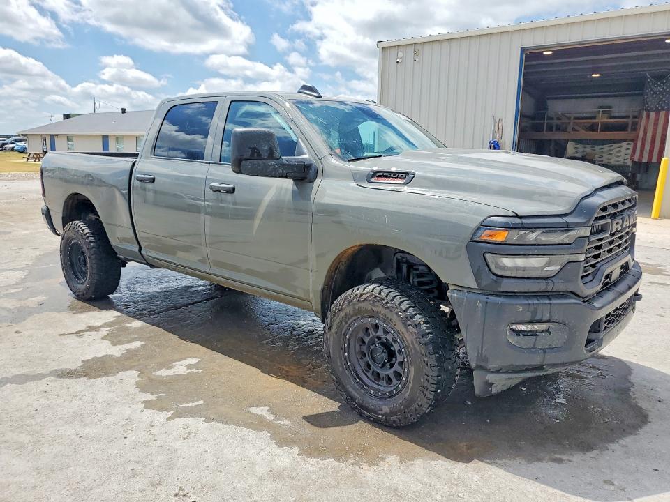 Photo 4 from auction – 2026 RAM 2500 with VIN 3C6UR5CJ5TG189986