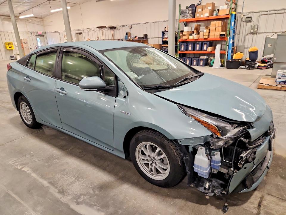 Photo 4 from auction – 2021 TOYOTA PRIUS with VIN JTDKAMFU5M3145238