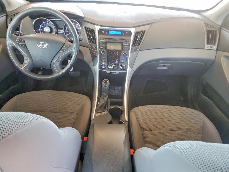 Photo 8 from auction – 2013 HYUNDAI SONATA with VIN 5NPEB4ACXDH573268
