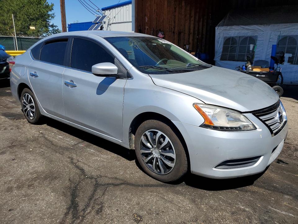 Photo 4 from auction – 2014 NISSAN SENTRA with VIN 3N1AB7AP3EY261738