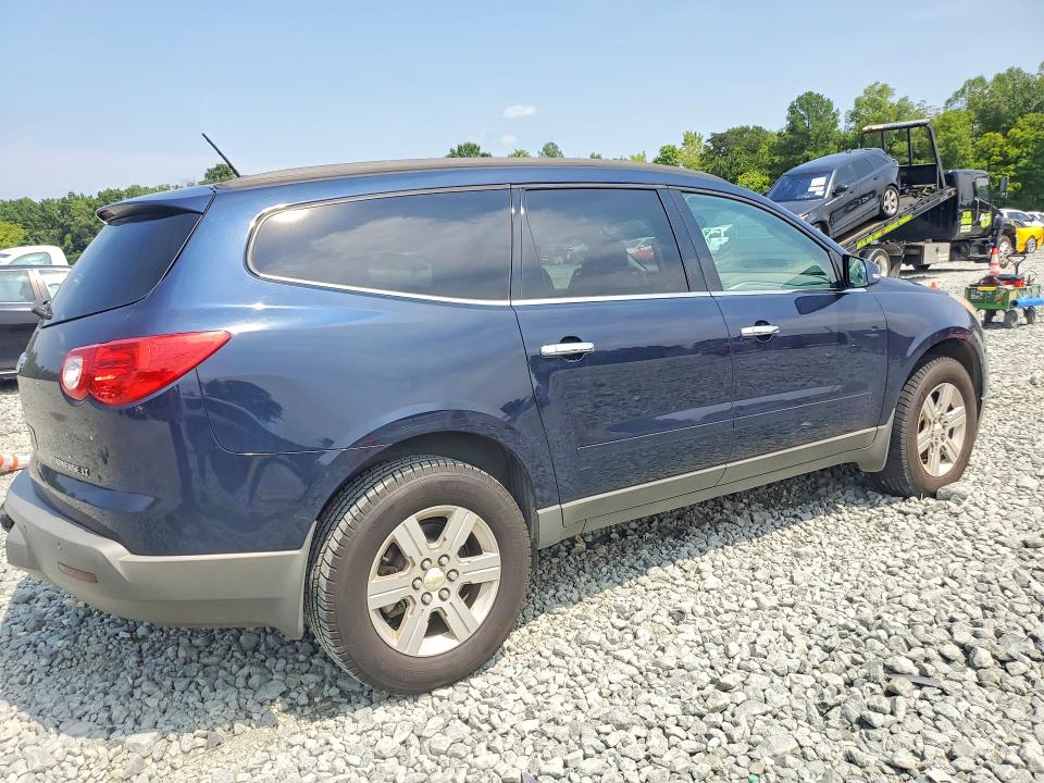 Photo 3 from auction – 2012 CHEVROLET TRAVERSE with VIN 1GNKRGED6CJ304247