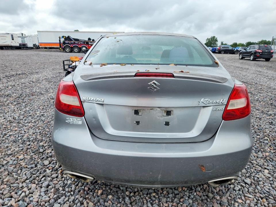 Photo 6 from auction – 2012 SUZUKI KIZASHI with VIN JS2RF9A60C6100068