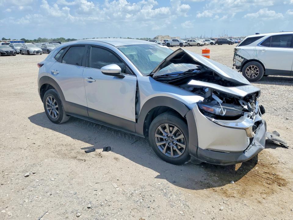 Photo 4 from auction – 2020 MAZDA CX-30 with VIN 3MVDMABL8LM109972