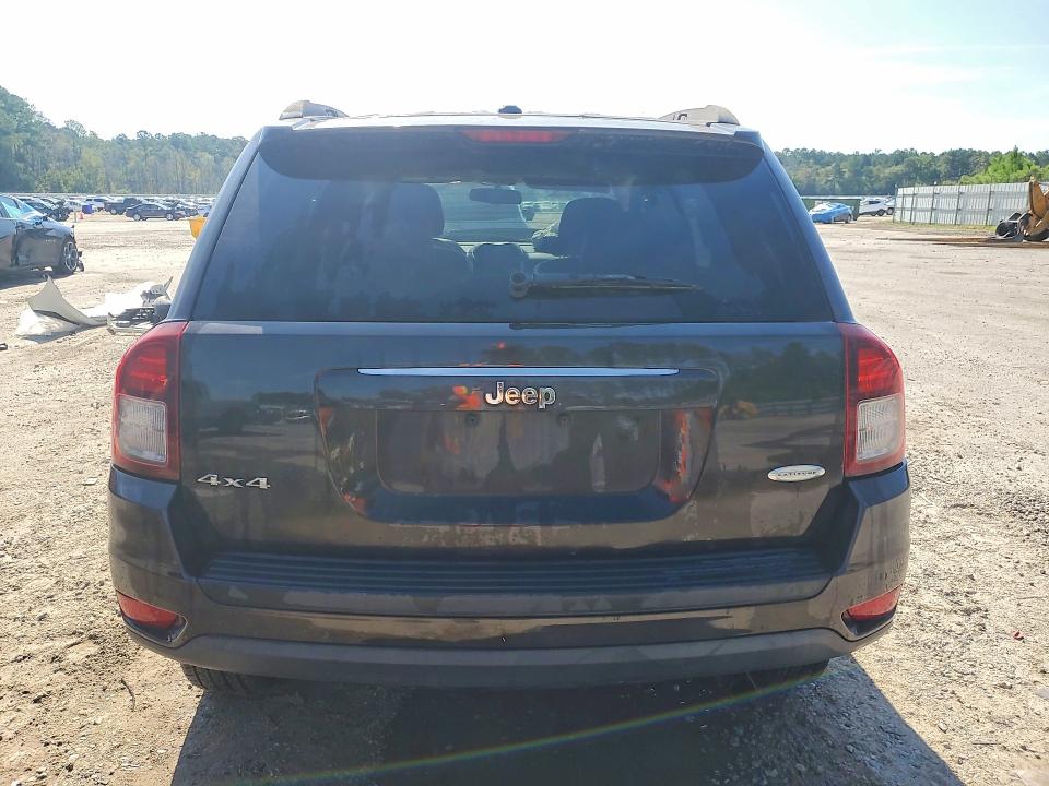 Photo 6 from auction – 2014 JEEP COMPASS with VIN 1C4NJDEB8ED621796