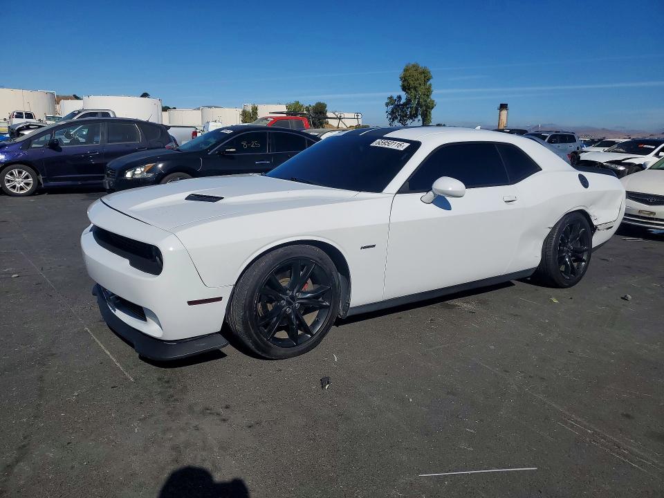 Снимка 1 от търг – 2016 DODGE CHALLENGER с VIN 2C3CDZBT4GH138521