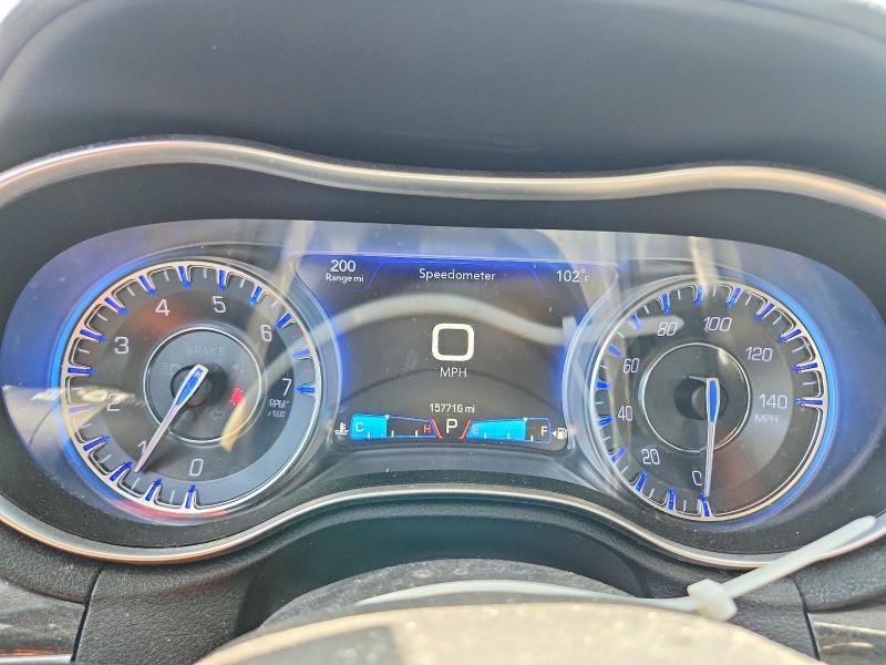 Photo 9 from auction – 2017 CHRYSLER 300 with VIN 2C3CCAAGXHH612630