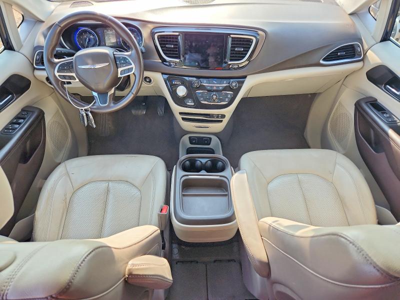 Photo 8 from auction – 2018 CHRYSLER PACIFICA with VIN 2C4RC1BGXJR309674