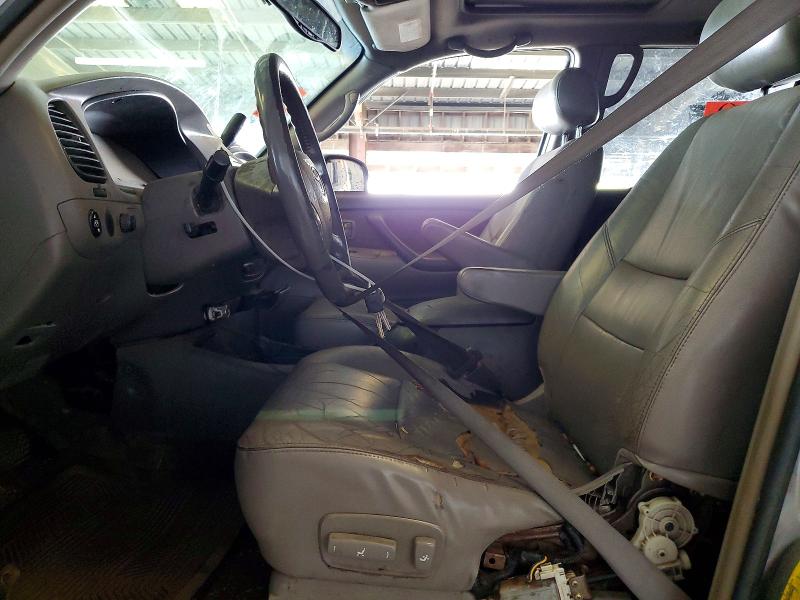 Photo 7 from auction – 2004 TOYOTA SEQUOIA with VIN 5TDBT44A44S212607