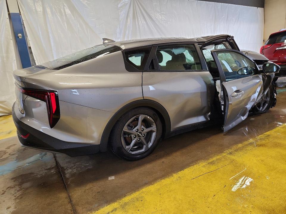 Photo 3 from auction – 2025 KIA K4 with VIN 3KPFT4DE5SE046383