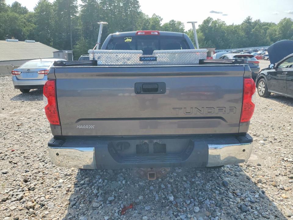 Photo 6 from auction – 2015 TOYOTA TUNDRA with VIN 5TFBY5F15FX476100