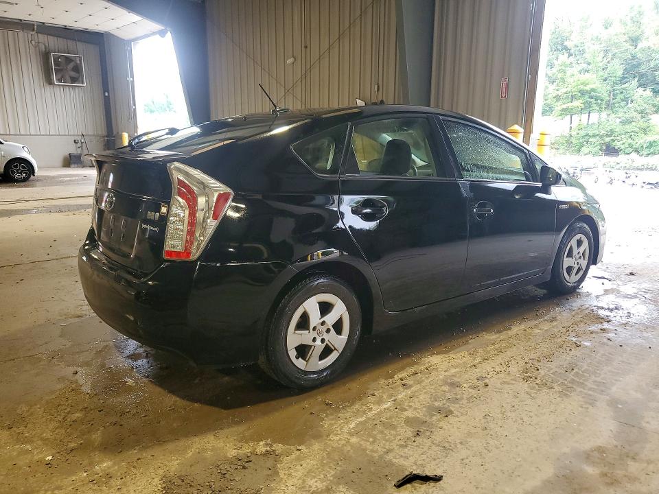 Photo 3 from auction – 2014 TOYOTA PRIUS with VIN JTDKN3DU8E0367759