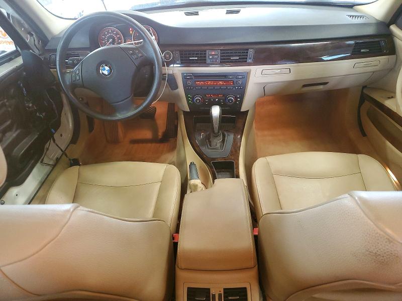 Photo 8 from auction – 2011 BMW 328 with VIN WBAPK7C5XBA971977