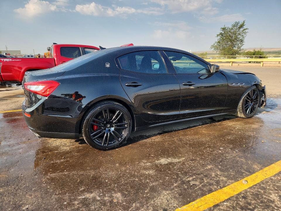 Photo 3 from auction – 2017 MASERATI GHIBLI with VIN ZAM57XSS9H1249763