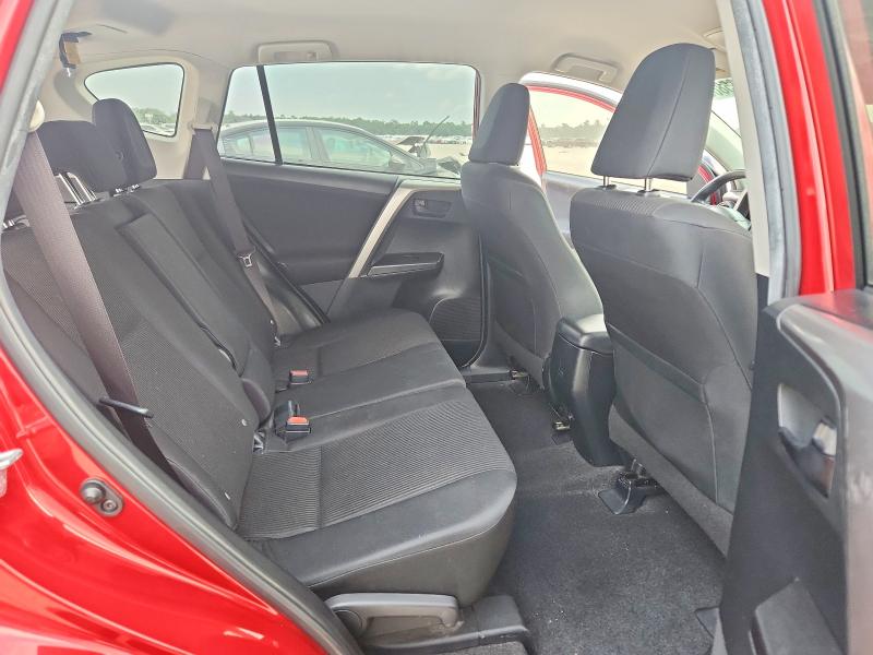 Photo 11 from auction – 2017 TOYOTA RAV4 with VIN JTMZFREV4HJ127399