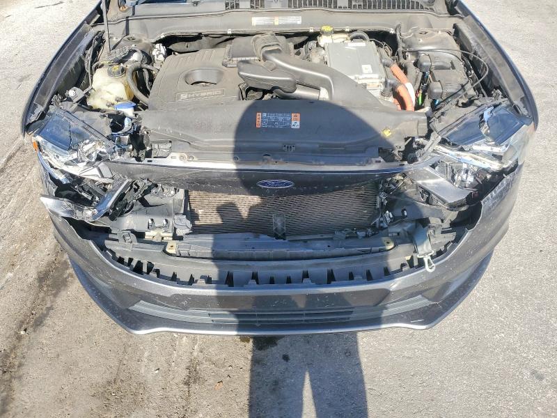 Photo 11 from auction – 2017 FORD FUSION with VIN 3FA6P0LU4HR240433