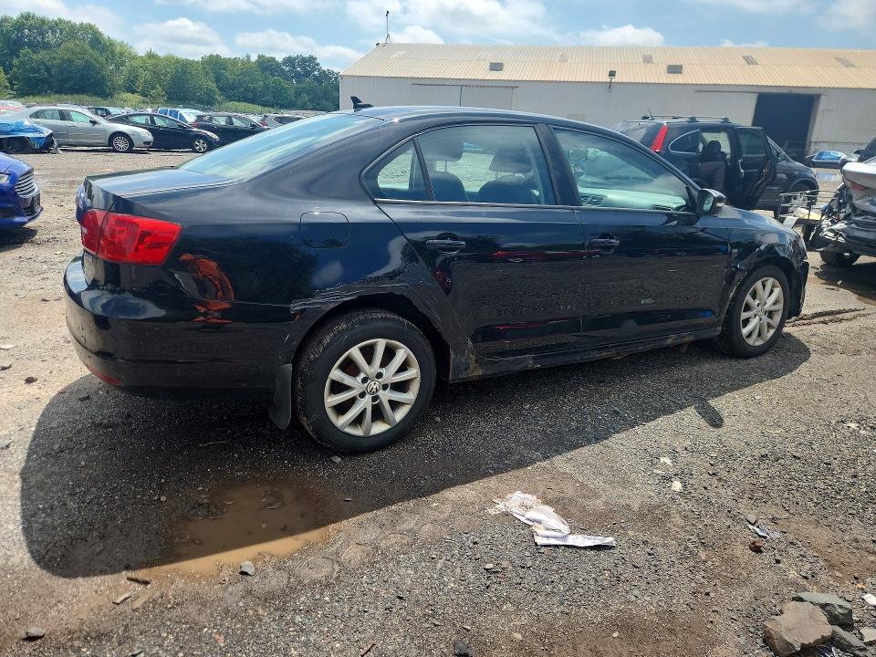 Photo 3 from auction – 2012 VOLKSWAGEN JETTA with VIN 3VWDP7AJ9CM311695