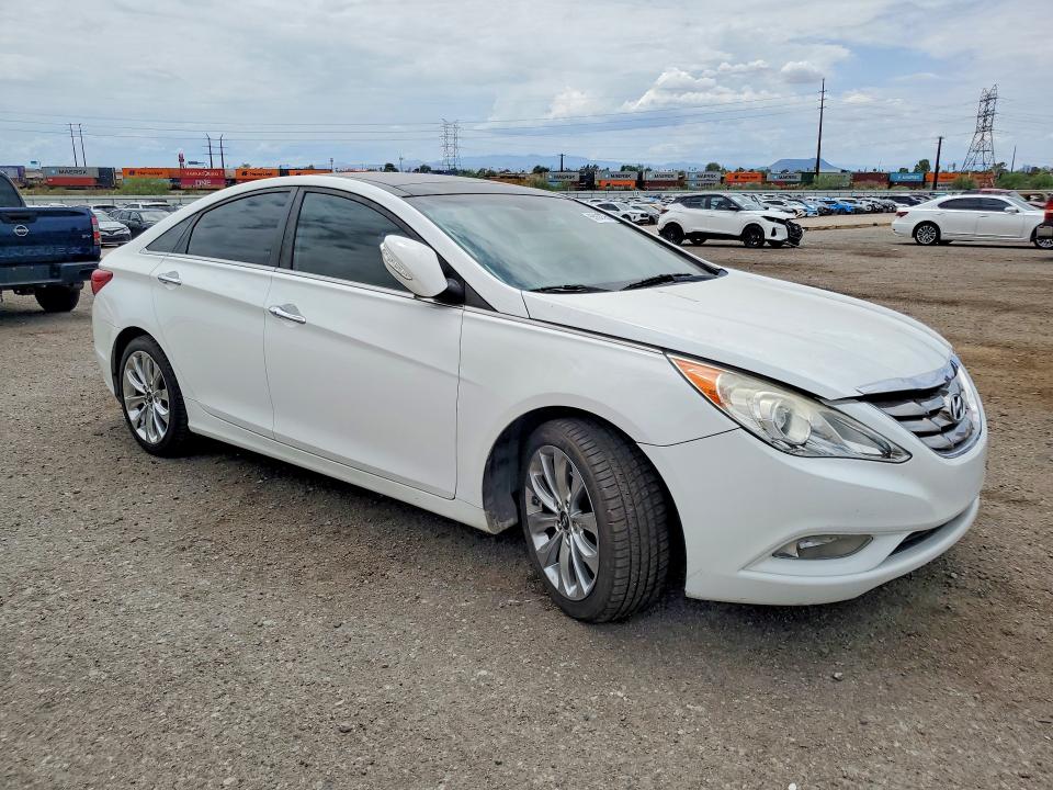 Photo 4 from auction – 2013 HYUNDAI SONATA with VIN 5NPEC4AB9DH569006