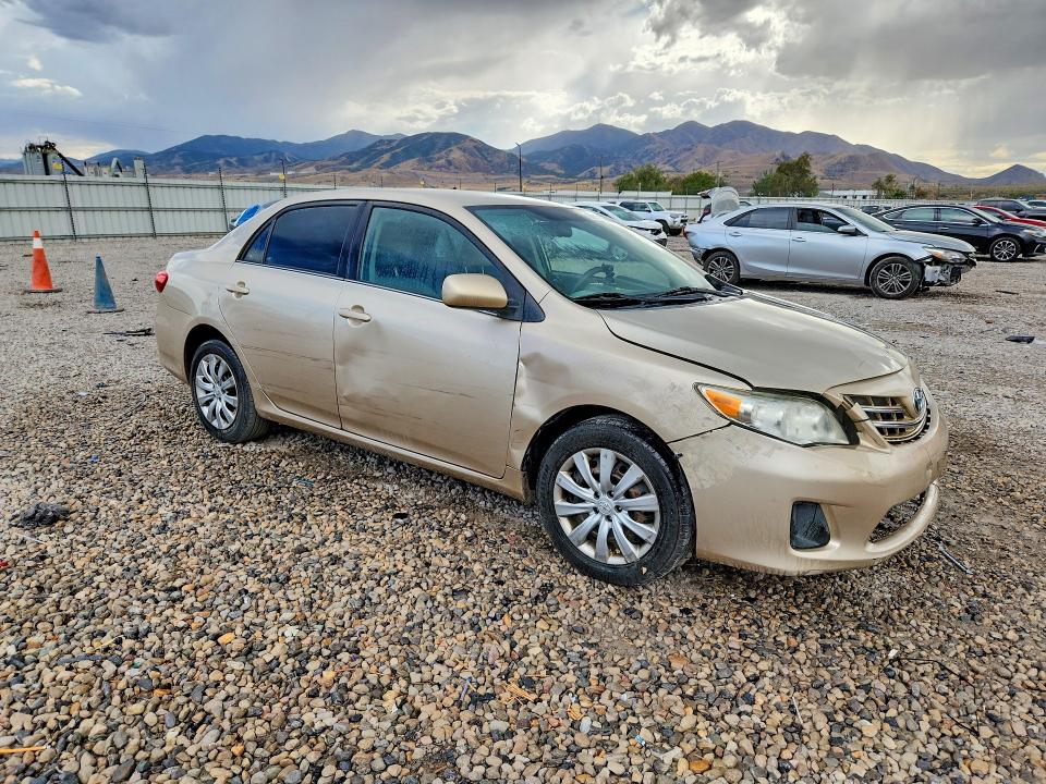 Photo 4 from auction – 2013 TOYOTA COROLLA with VIN 2T1BU4EE6DC005367