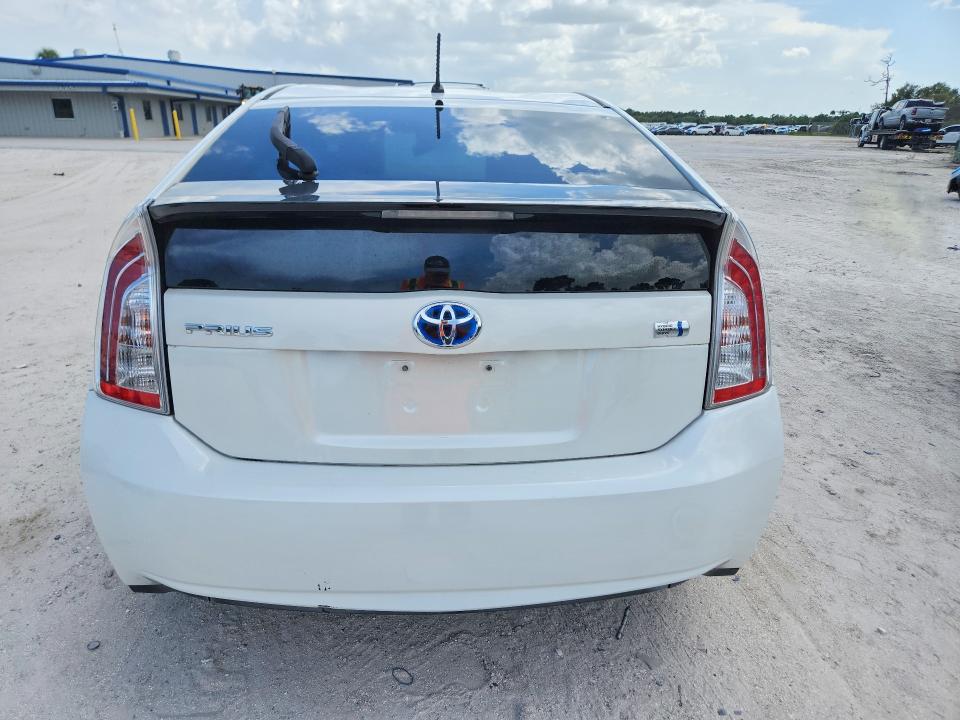 Photo 6 from auction – 2014 TOYOTA PRIUS with VIN JTDKN3DU5E0383921