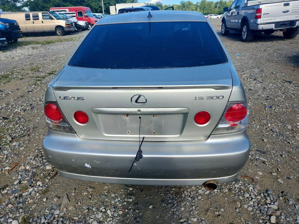 Photo 6 from auction – 2003 LEXUS IS 300 with VIN JTHBD192X30079588