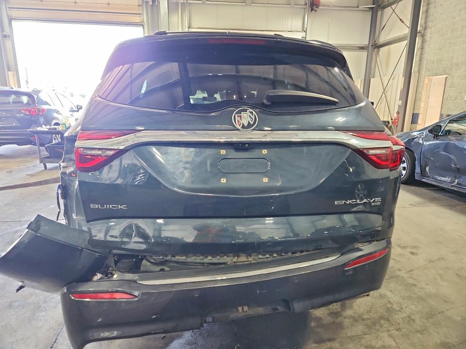 Снимка 6 от търг – 2018 BUICK ENCLAVE с VIN 5GAEVCKW9JJ204576