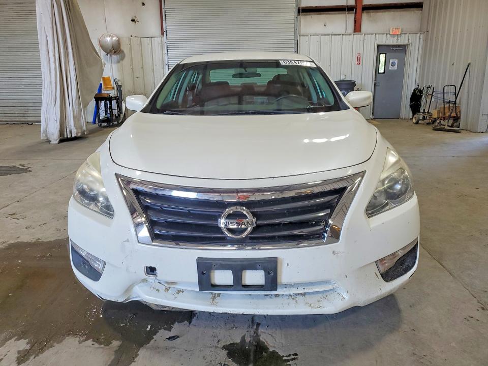 Photo 5 from auction – 2015 NISSAN ALTIMA with VIN 1N4AL3AP1FC583796