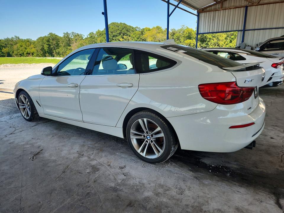 Photo 2 from auction – 2017 BMW 330 with VIN WBA8Z9C52HG453217