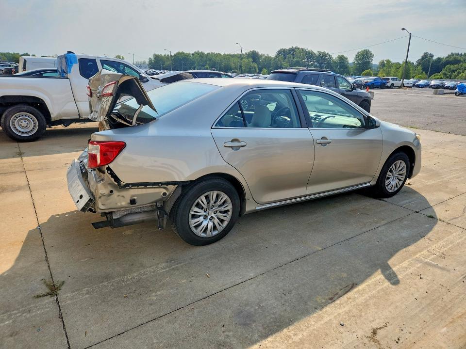 Photo 3 from auction – 2014 TOYOTA CAMRY with VIN 4T1BF1FK6EU364456