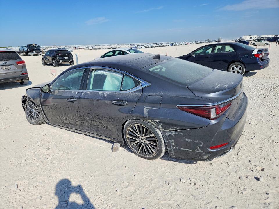Фото 2 с аукциона – 2023 LEXUS ES 350 с VIN 58ADZ1B19PU140848
