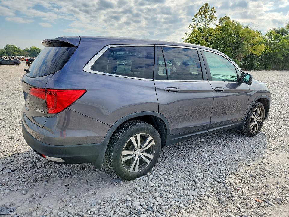 Фото 3 с аукциона – 2018 HONDA PILOT с VIN 5FNYF6H55JB022194