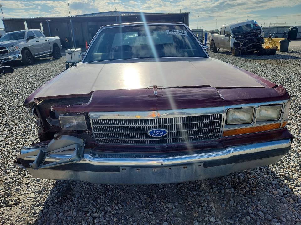 Photo 5 from auction – 1988 FORD CROWN VICTORIA with VIN 2FABP73F3JX141117