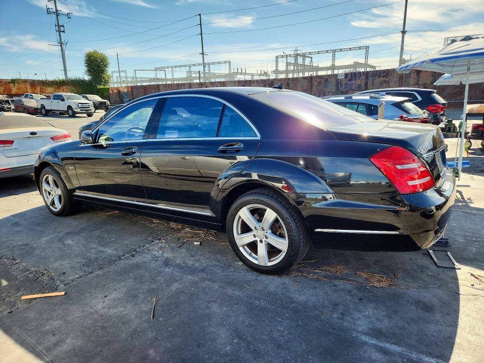 Photo 2 from auction – 2012 MERCEDES-BENZ S with VIN WDDNG7DB9CA480050