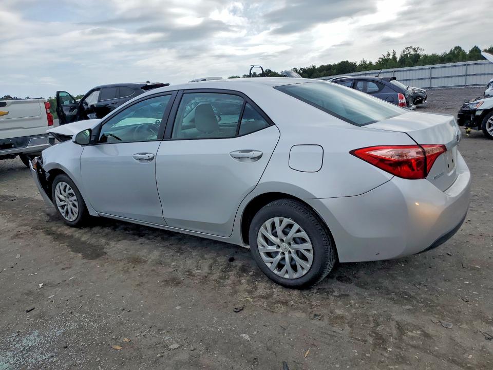 Photo 2 from auction – 2017 TOYOTA COROLLA with VIN 2T1BURHE0HC815656