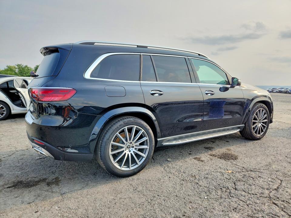 Photo 3 from auction – 2025 MERCEDES-BENZ GLS with VIN 4JGFF8FE8SB459242