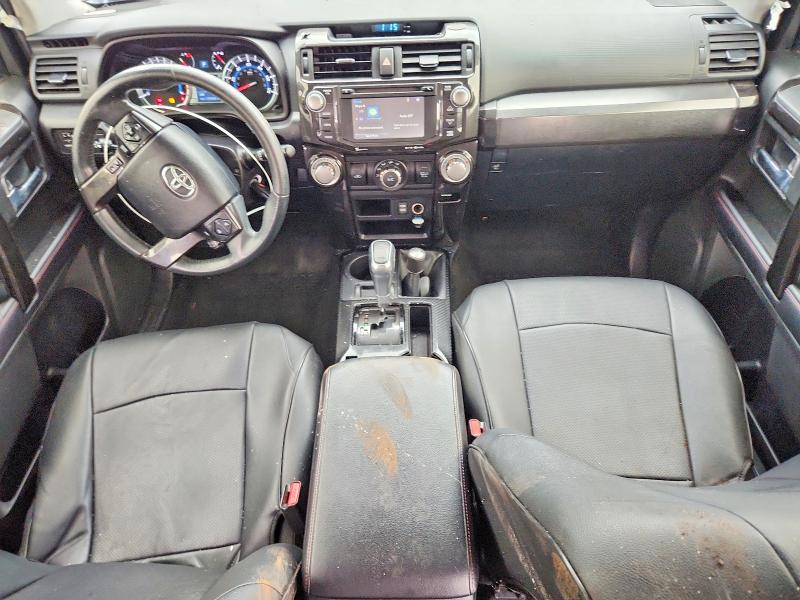 Photo 8 from auction – 2018 TOYOTA 4RUNNER with VIN JTEBU5JR6J5519111