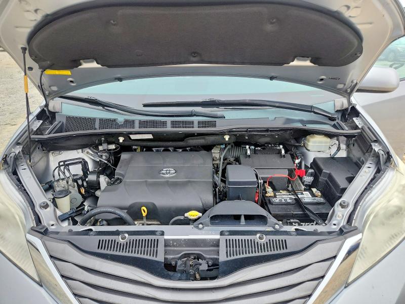 Photo 12 from auction – 2013 TOYOTA SIENNA with VIN 5TDYK3DC5DS340654