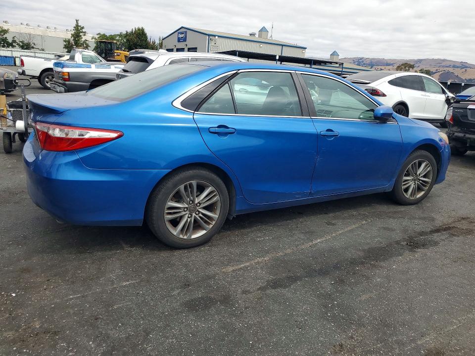 Photo 3 from auction – 2017 TOYOTA CAMRY with VIN 4T1BF1FK2HU788561