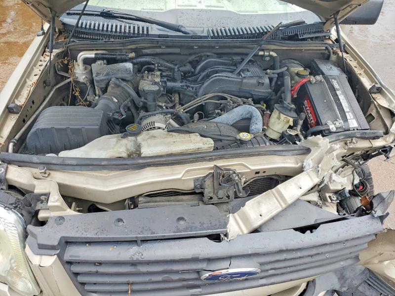 Photo 11 from auction – 2006 FORD EXPLORER with VIN 1FMEU62E76ZA13902