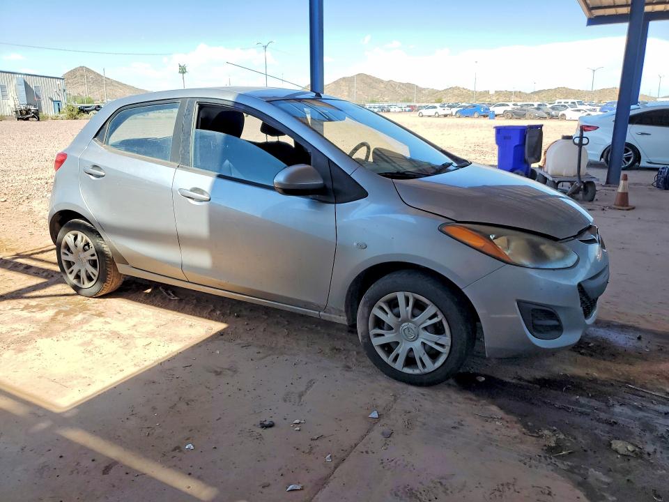 Photo 4 from auction – 2013 MAZDA MAZDA 2 with VIN JM1DE1KY4D0153885