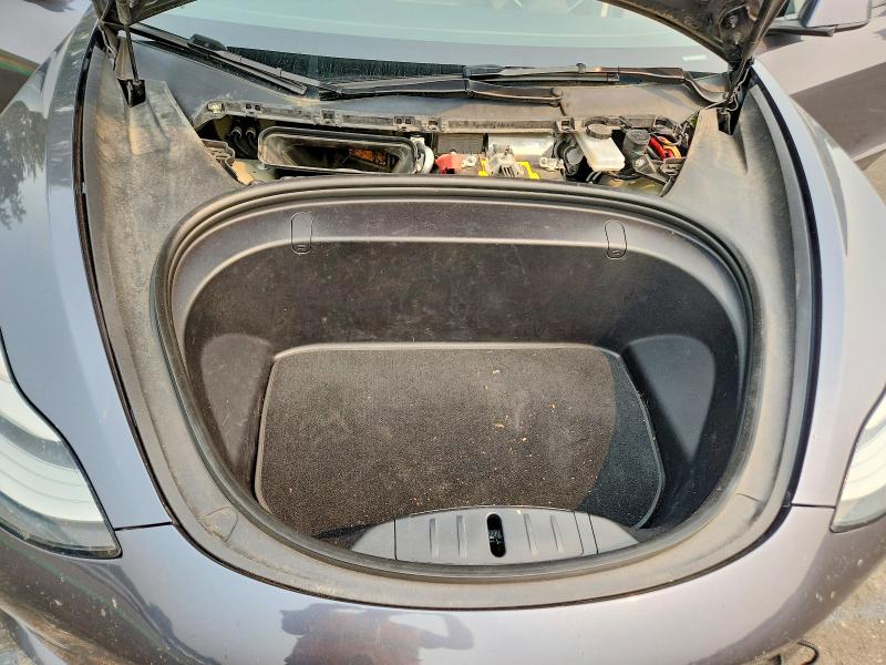 Foto 11 de la subasta – 2018 TESLA MODEL 3 con VIN 5YJ3E1EA7JF110181