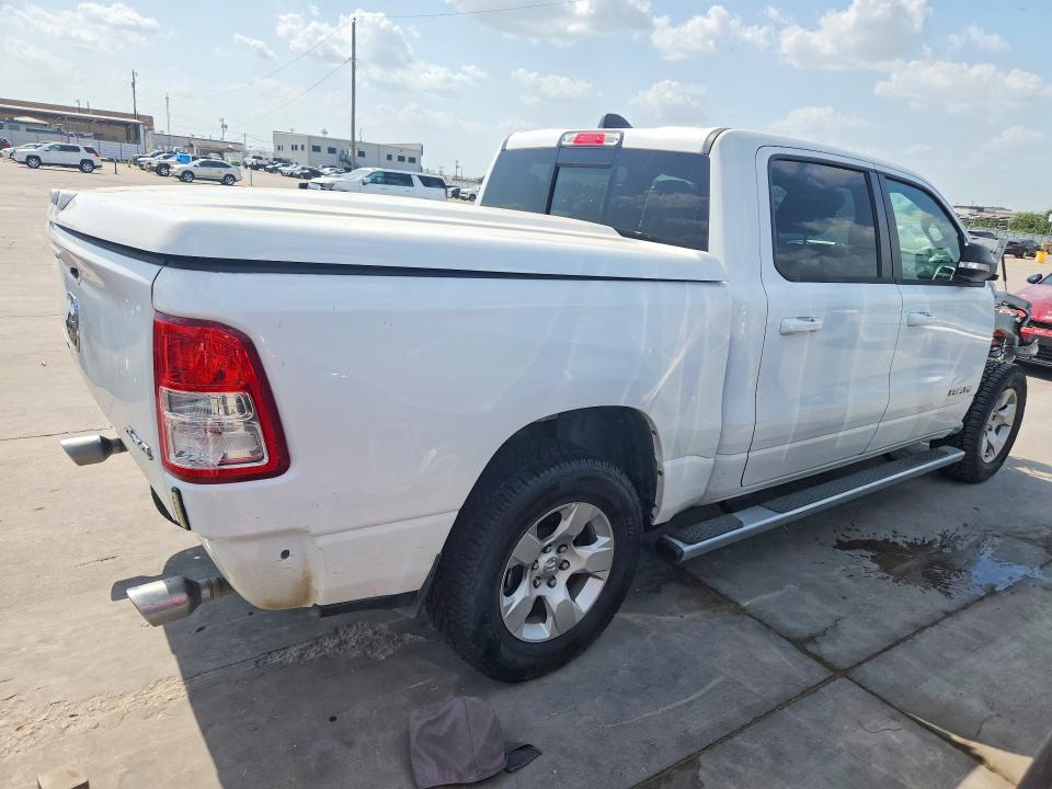 Фото 3 с аукциона – 2022 RAM 1500 с VIN 1C6SRFFT4NN299223